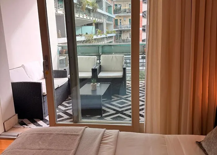 Appartamento Trastevere With A Terrace Smart Tv And Ac