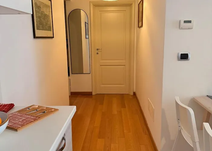 Appartamento Trastevere With A Terrace Smart Tv And Ac